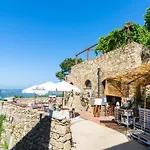 Сasa de vacaciones Romantic Getaway With Views *