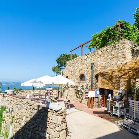 Dom wakacyjny Romantic Getaway With Views *
